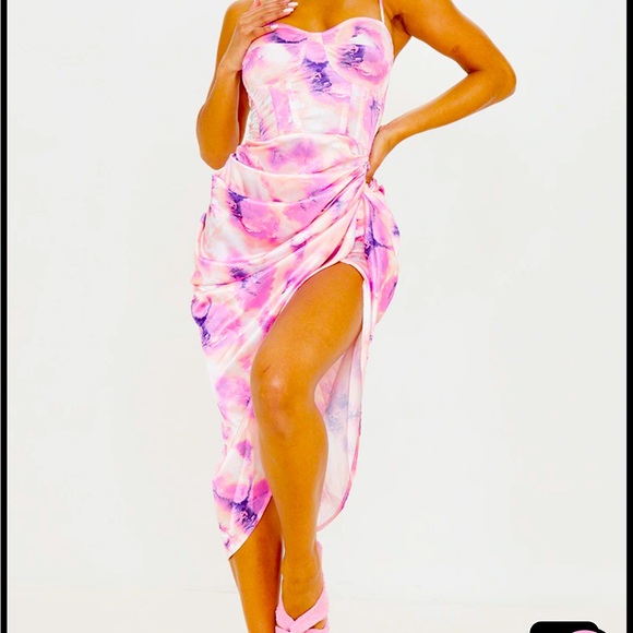 Pretty little thing dress - Picture 1 of 4